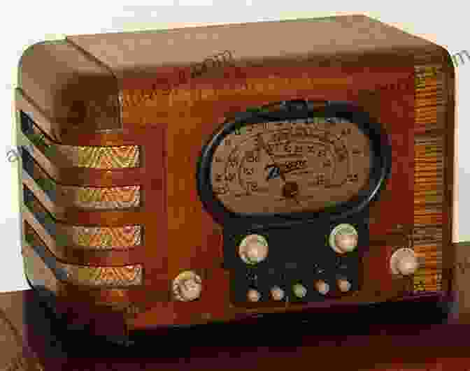 A Vintage Radio Sitting On A Table In A Rural Home Lum And Abner: Rural America And The Golden Age Of Radio (New Directions In Southern History)